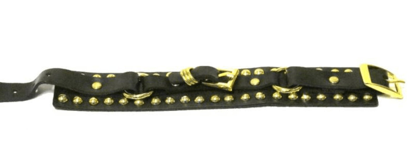 Läderarmband med runda nitar och spänne