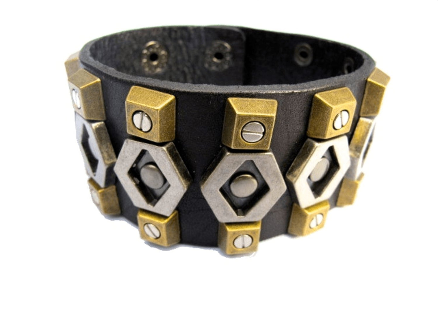 Läderarmband med silver- och guldfärgade nitar