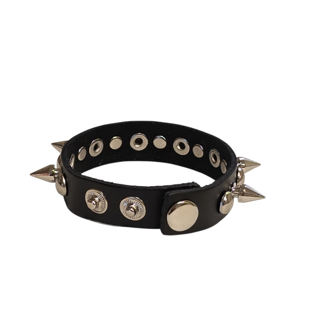 Nitarmband med koniska spikes – Justerbar snap-knäppning