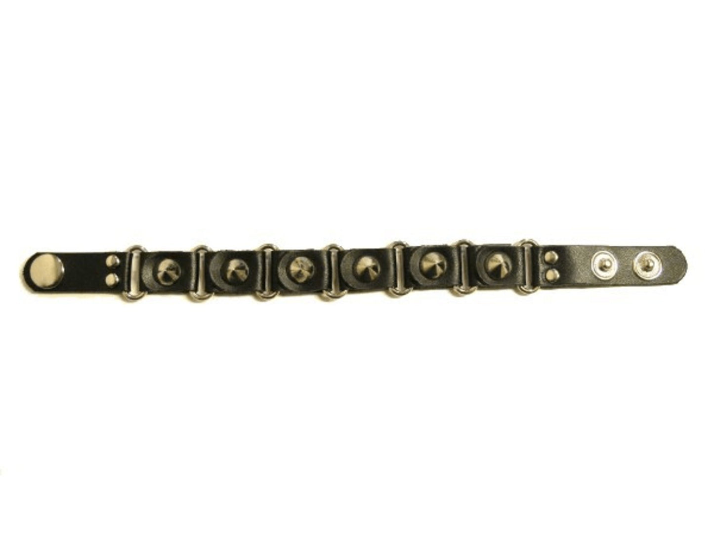 Svart läderarmband med konformade nitar