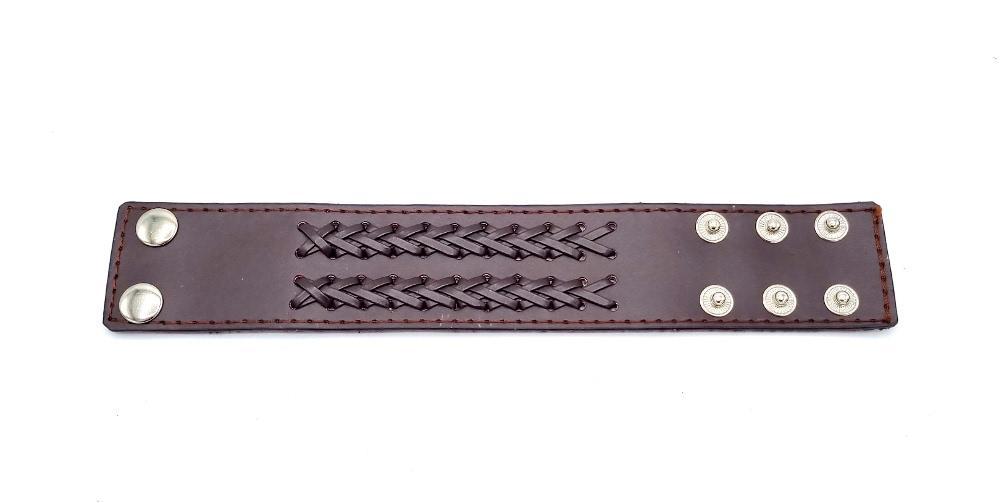 Brun armband med snörning