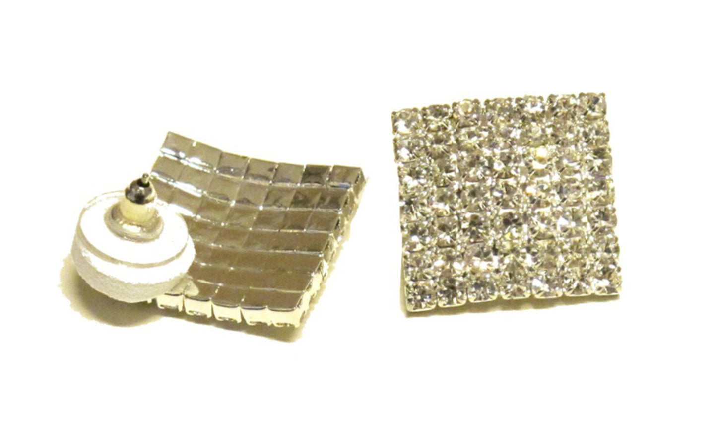 Square earrings with white crystals