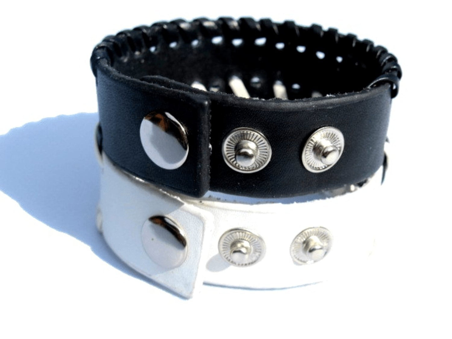 Läderarmband black & white flätat
