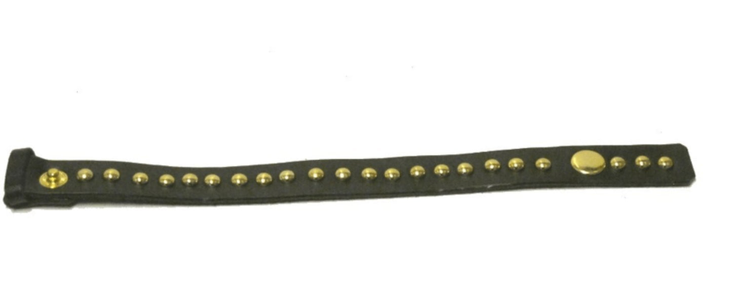 Läderarmband med runda nitar