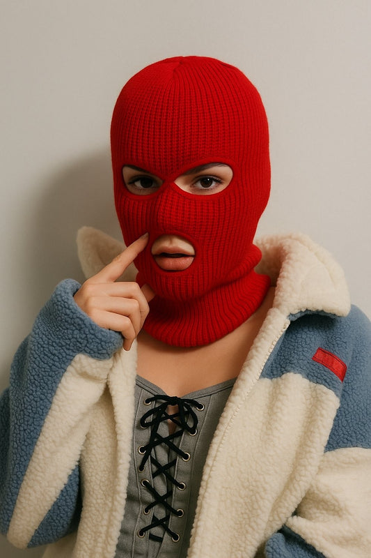 Rånarluva – Stickad Balaclava med Attityd