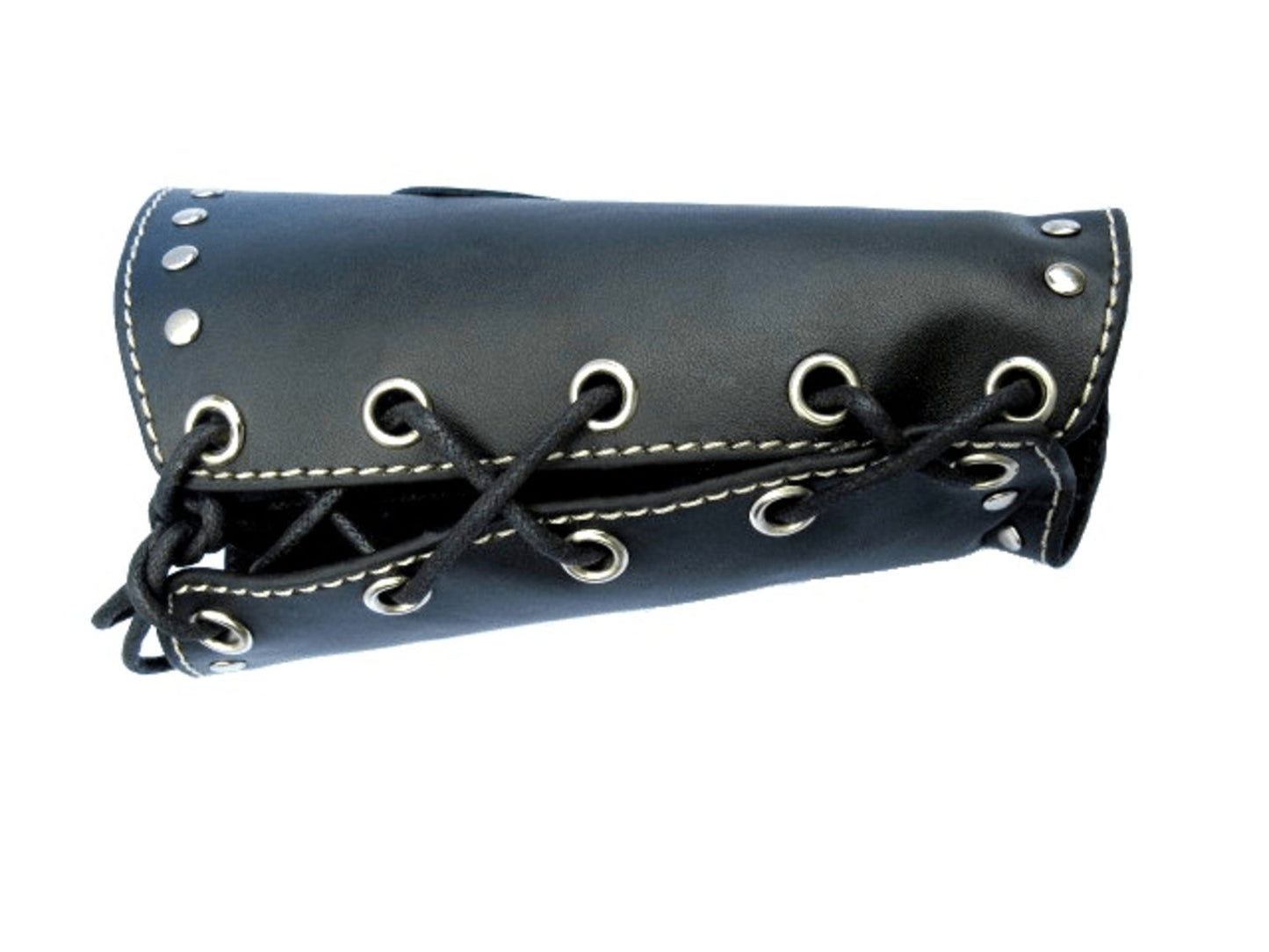 Stort läderarmband med Kors och nitar