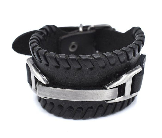 Svart läderarmband med spänne
